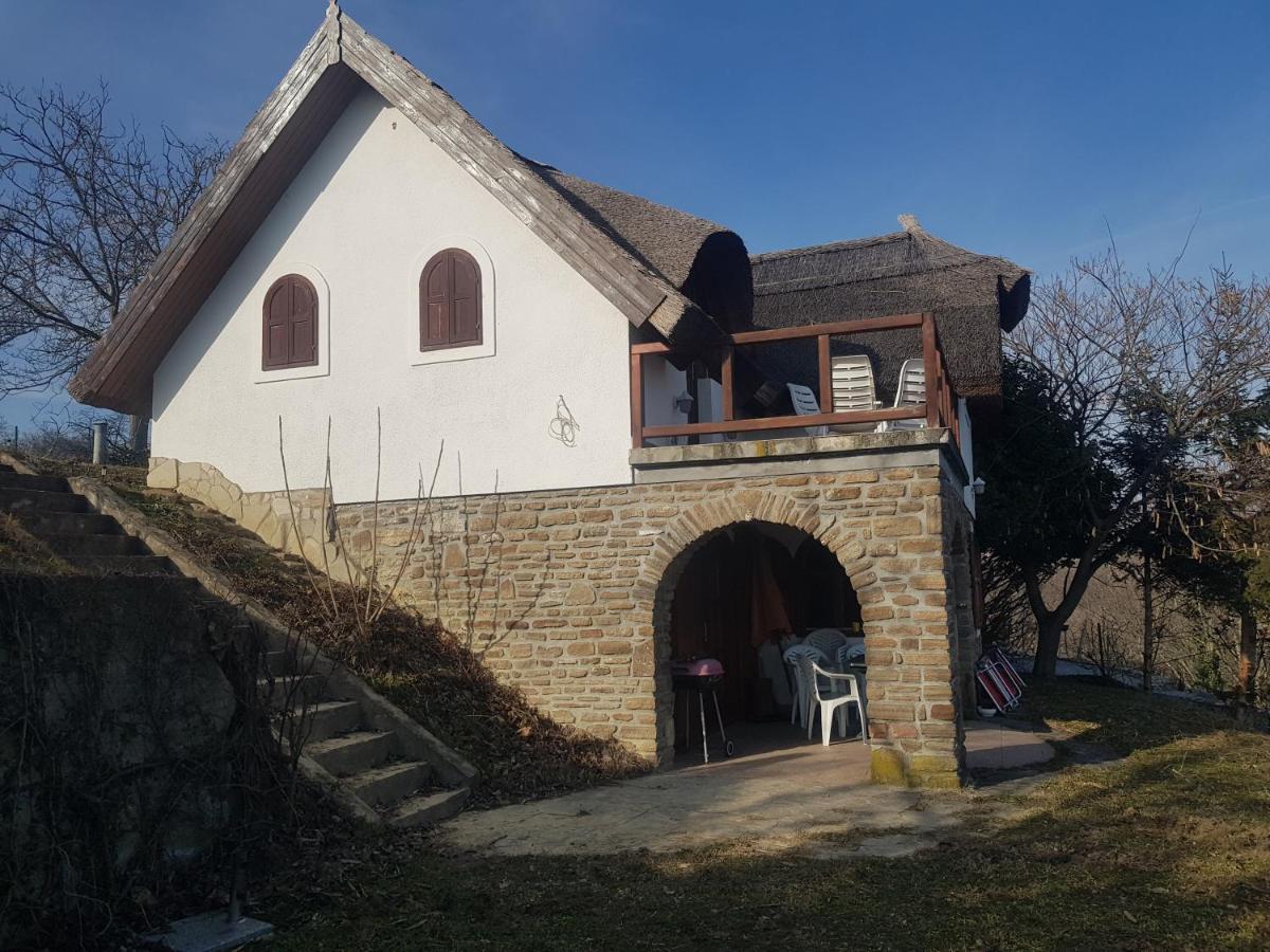 Villa Korozsa Vendeghaz تيهاني المظهر الخارجي الصورة